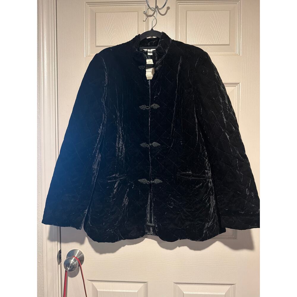 Women’s Coldwater Creek Black velour jacket Size M NWT